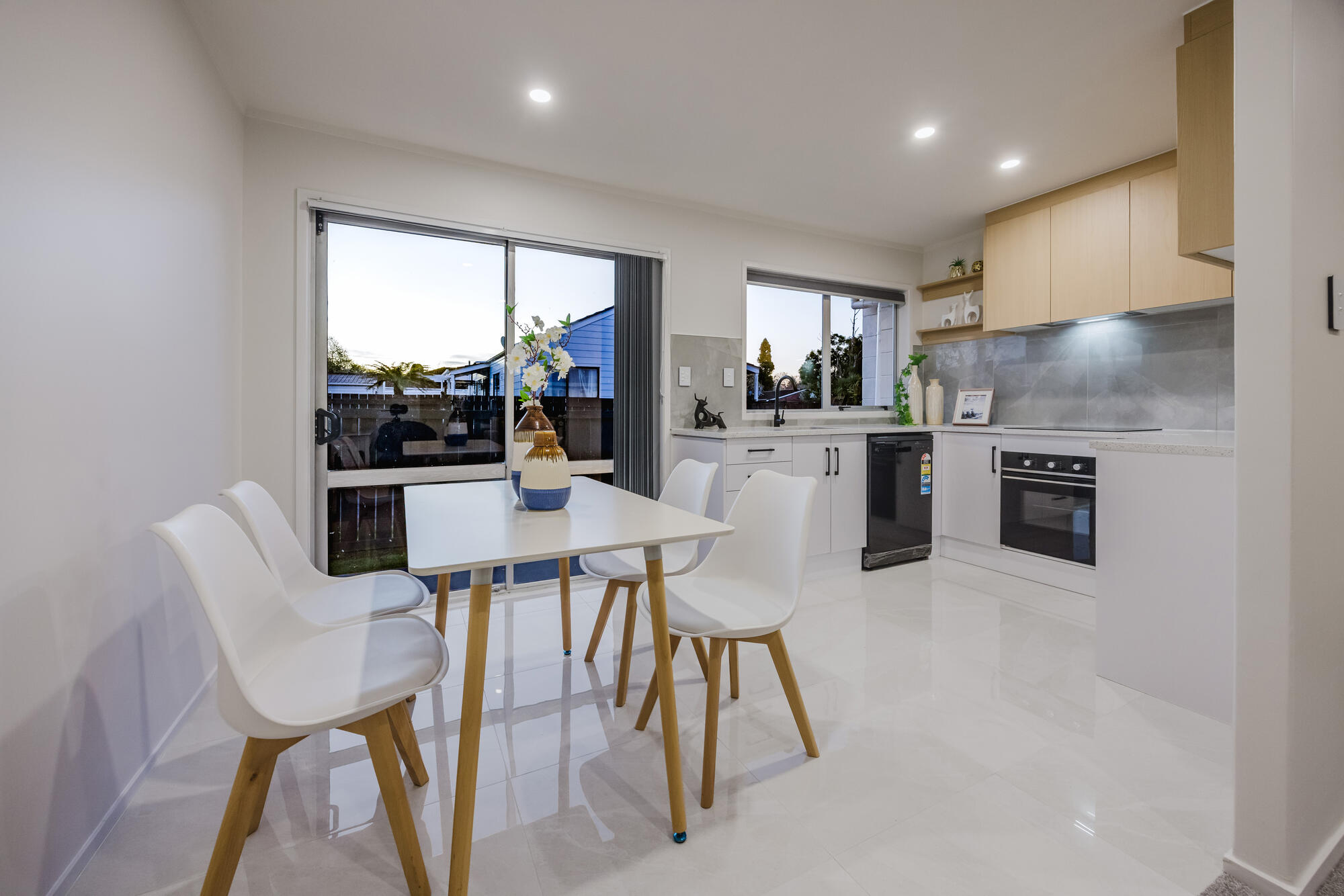 2/11 Sharivari Place, Conifer Grove, photo 10