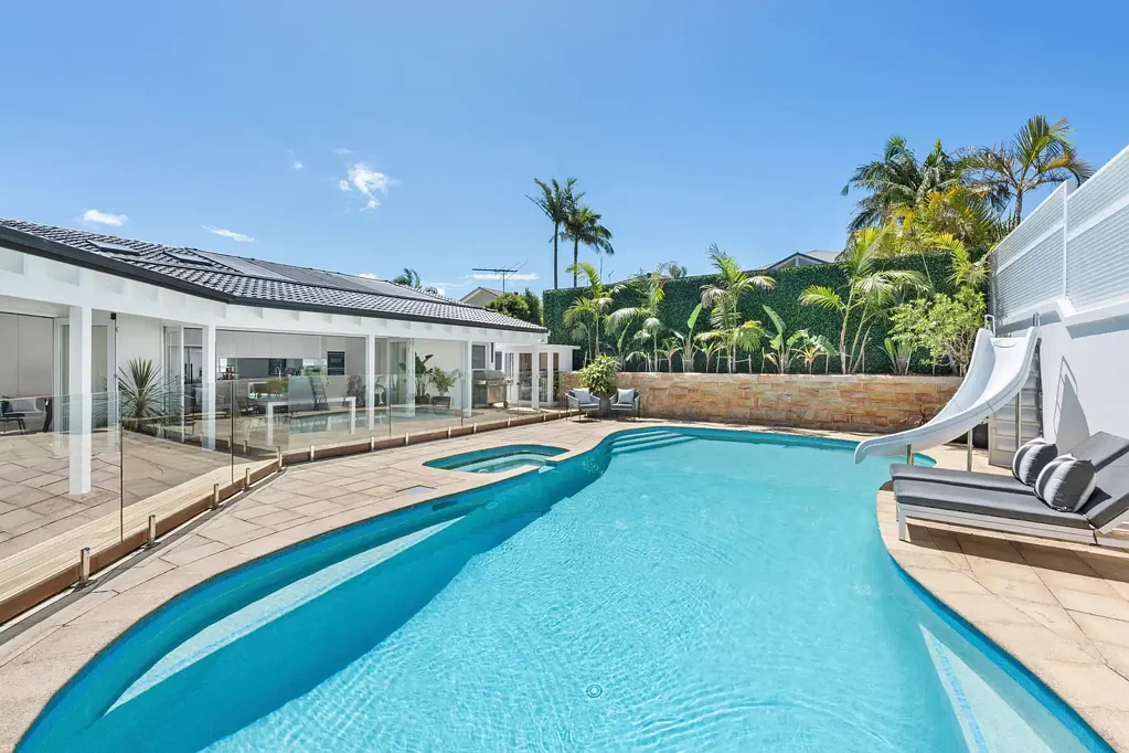 Collaroy Plateau 6 Bedroom Luxury Family Estate, Unmatched Resort Style Living