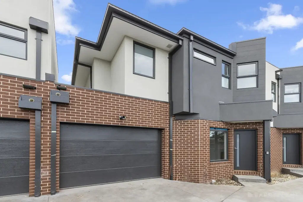 Noble Park 2 Slaapkamer BRAND NEW DESIGNER TOWN HOMES IN A PREMIUM BOUTIQUE SETTING!