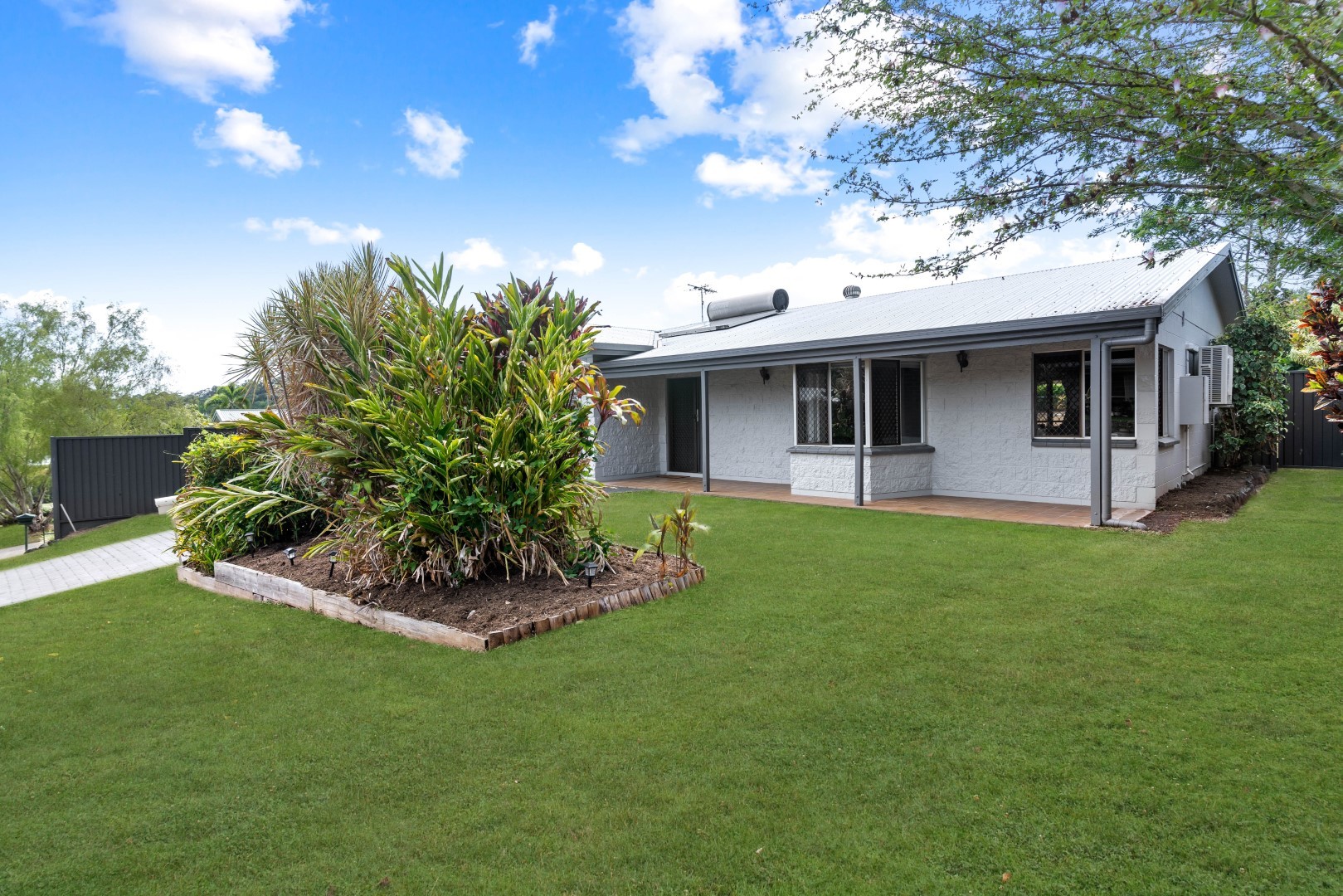 4 DELANEY CL, KANIMBLA QLD 4870, 0 Bedrooms, 0 Bathrooms, House