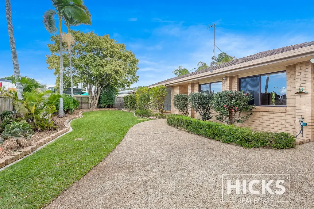 Albany Creek 4Zimmer Private Family Living on a Huge 1072m² Block