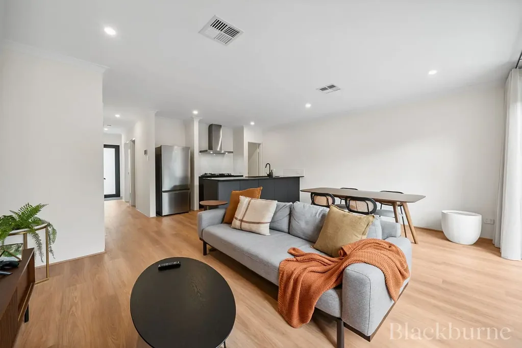 Cockburn Central 4બેડરૂમ The Perfect Blend of Space, Style & Convenience