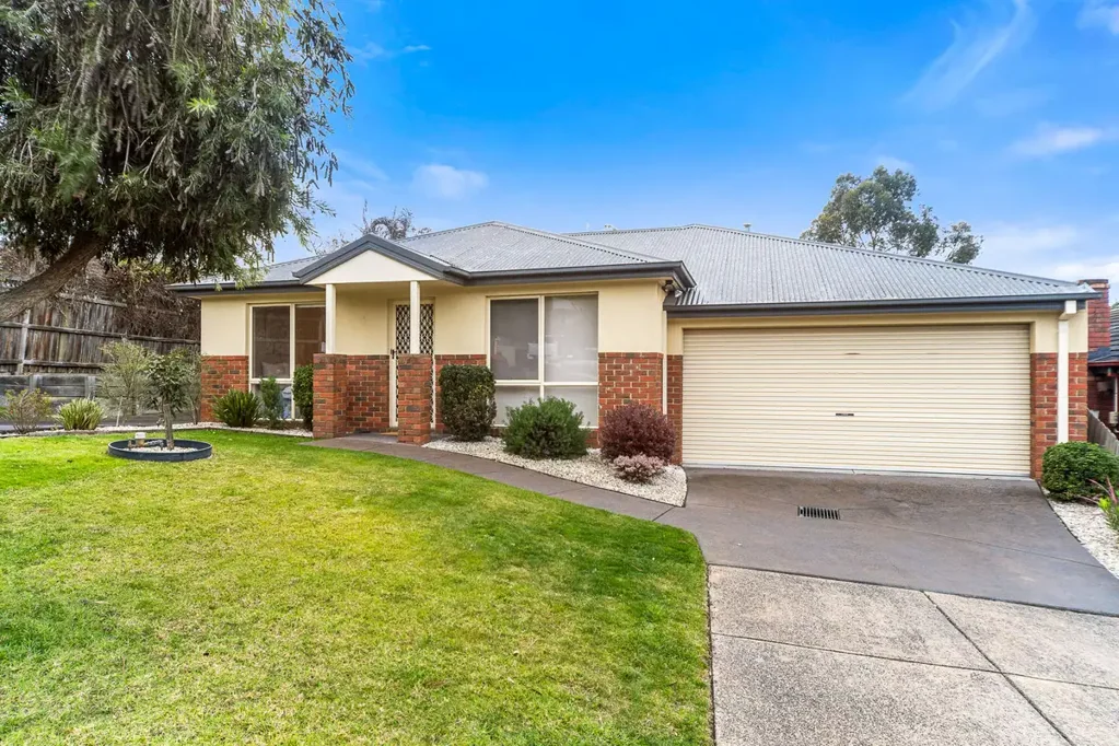 31 Panoramic Drive, Langwarrin, VIC 3910