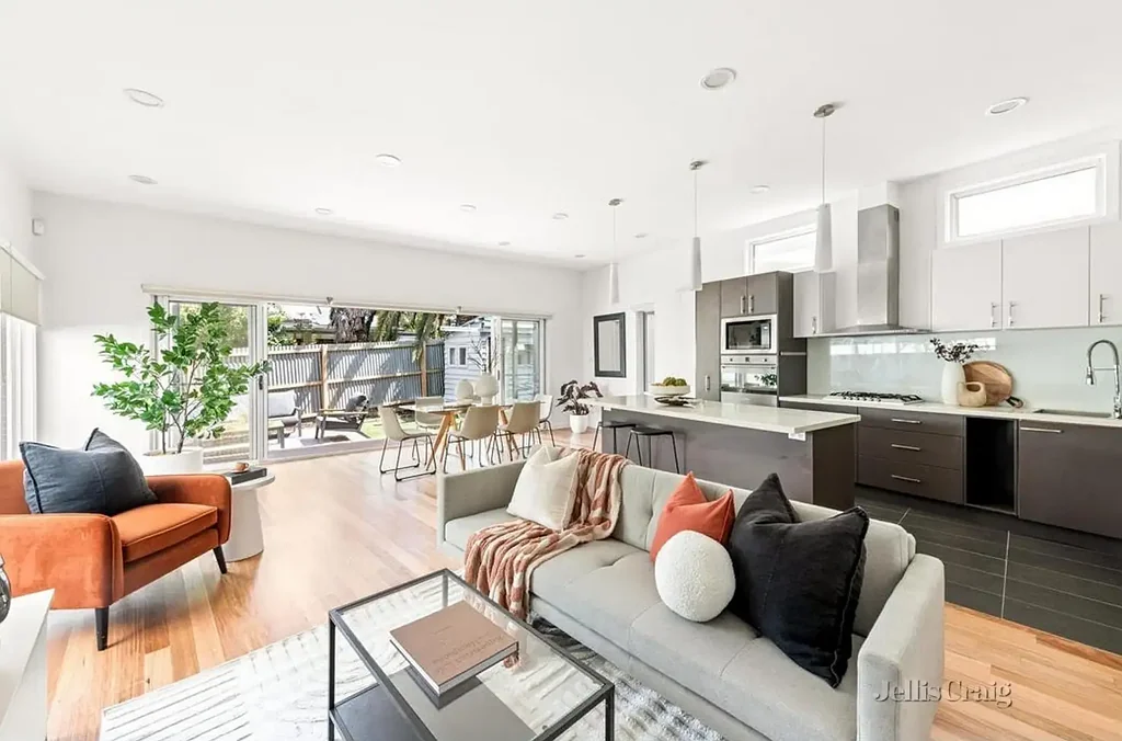 Three Bedroom Plus Study On Ruckers Hill
