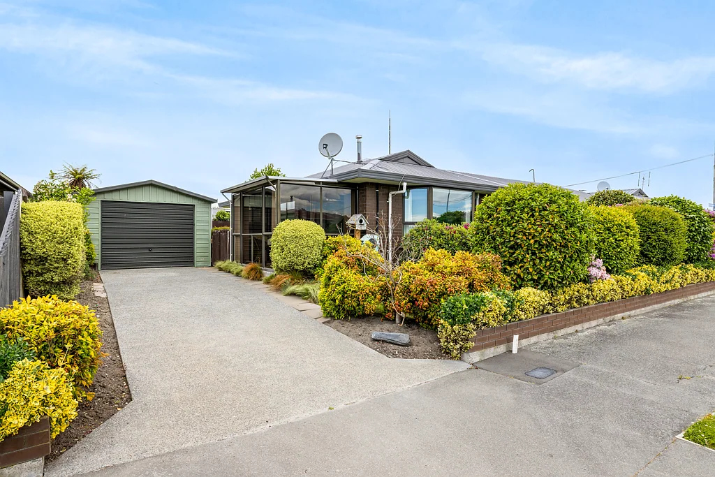 2/2 Burnridge Place, Belfast, Christchurch, Canterbury