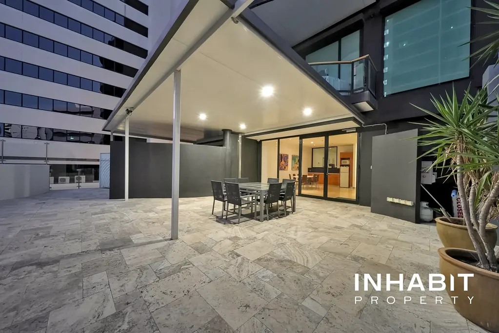 Perth 3房  Skyline Masterpiece - A Rare 290sqm 3-level Penthouse of Scale, Prestige & Presence