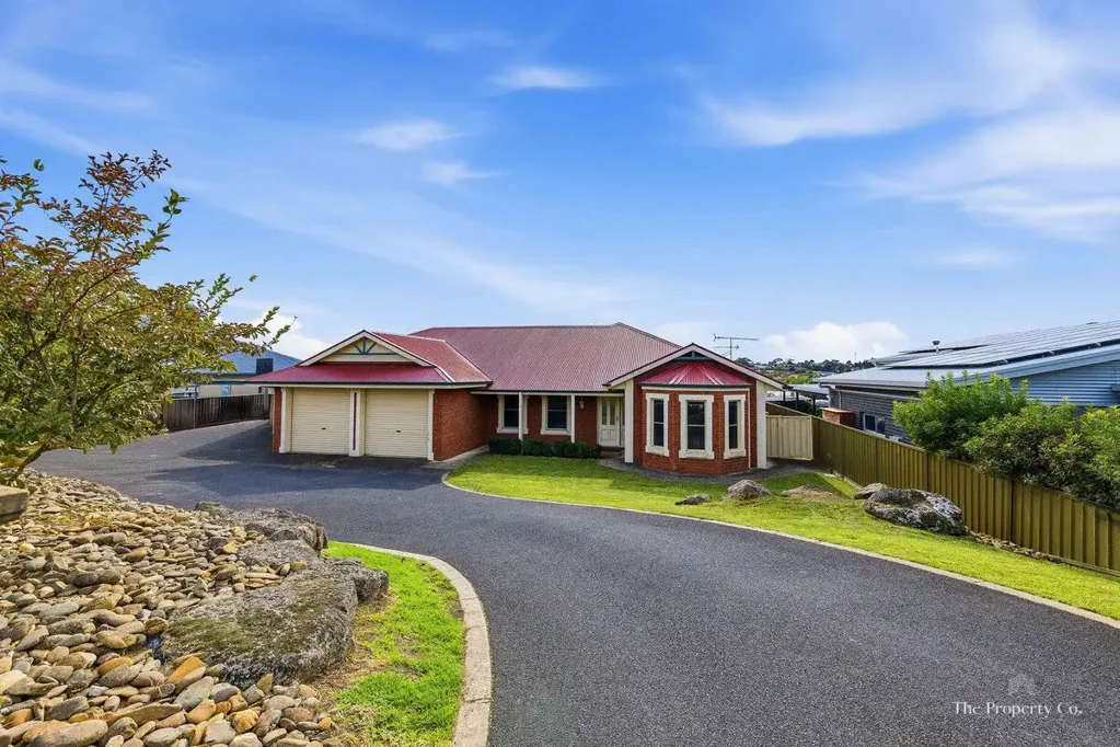Mount Gambier 4房  Entertain, Relax & Enjoy the Conroe Heights Lifestyle