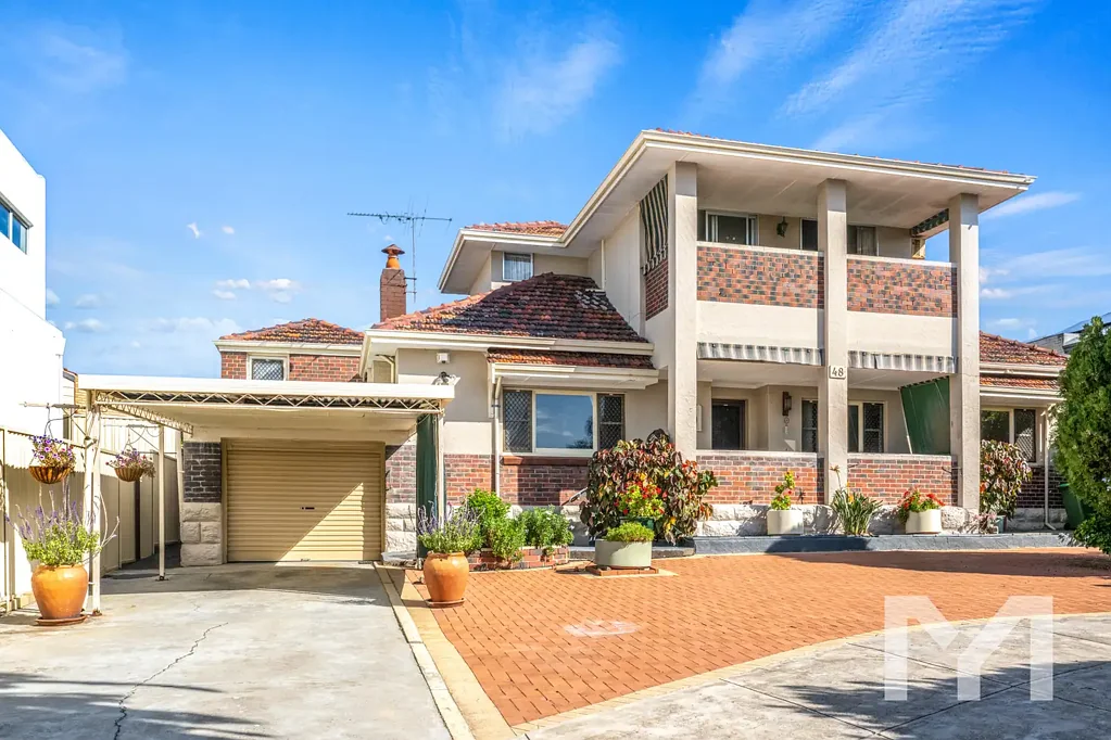 Attadale 4ห้องนอน You're Invited to... Character Charm with Views and Subdivision Potential