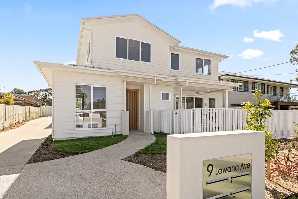 Kirrawee 4房 奢华、低维护的全新生活 Luxurious, Low Maintenance Brand New Living