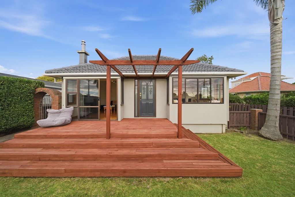 Otumoetai 3Zimmer Classic Charm, Centrally Located