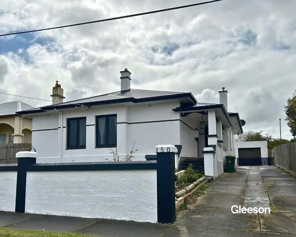 Stylish Fully Furnished Family Home