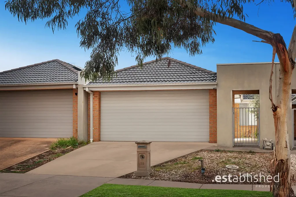 Point Cook 3બેડરૂમ The Perfect First Home, Downsizer or Investment in a Prime Sanctuary Lakes Location