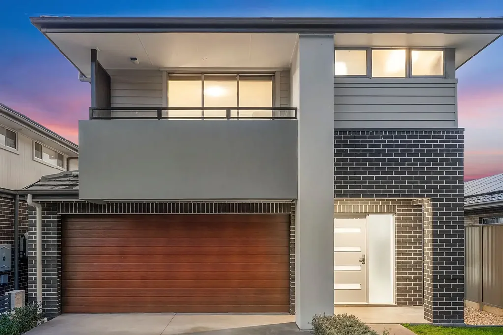 Marsden Park 5ห้องนอน Reserve Facing , Spacious MJH Built 5 Bed ,MEDIA Within Melonga High School Catchment !!