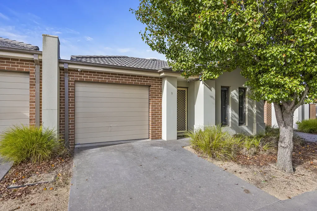 Little Ripper Tucked Away Popular Unit Complex