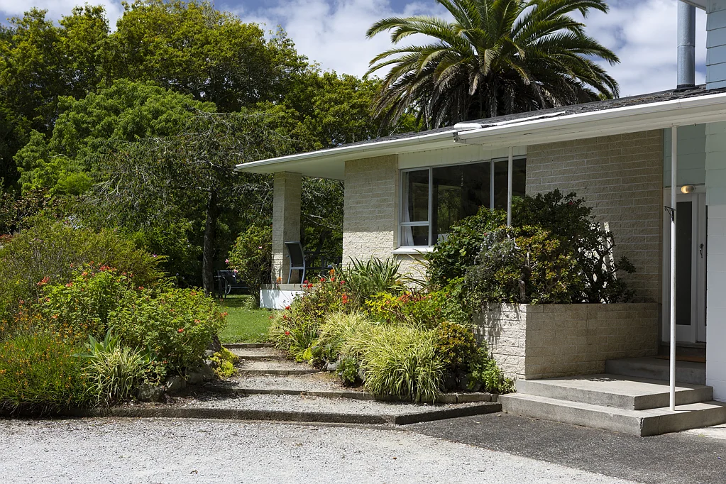 Kaitaia Surrounds Peaceful Lifestyle Retreat Near Town