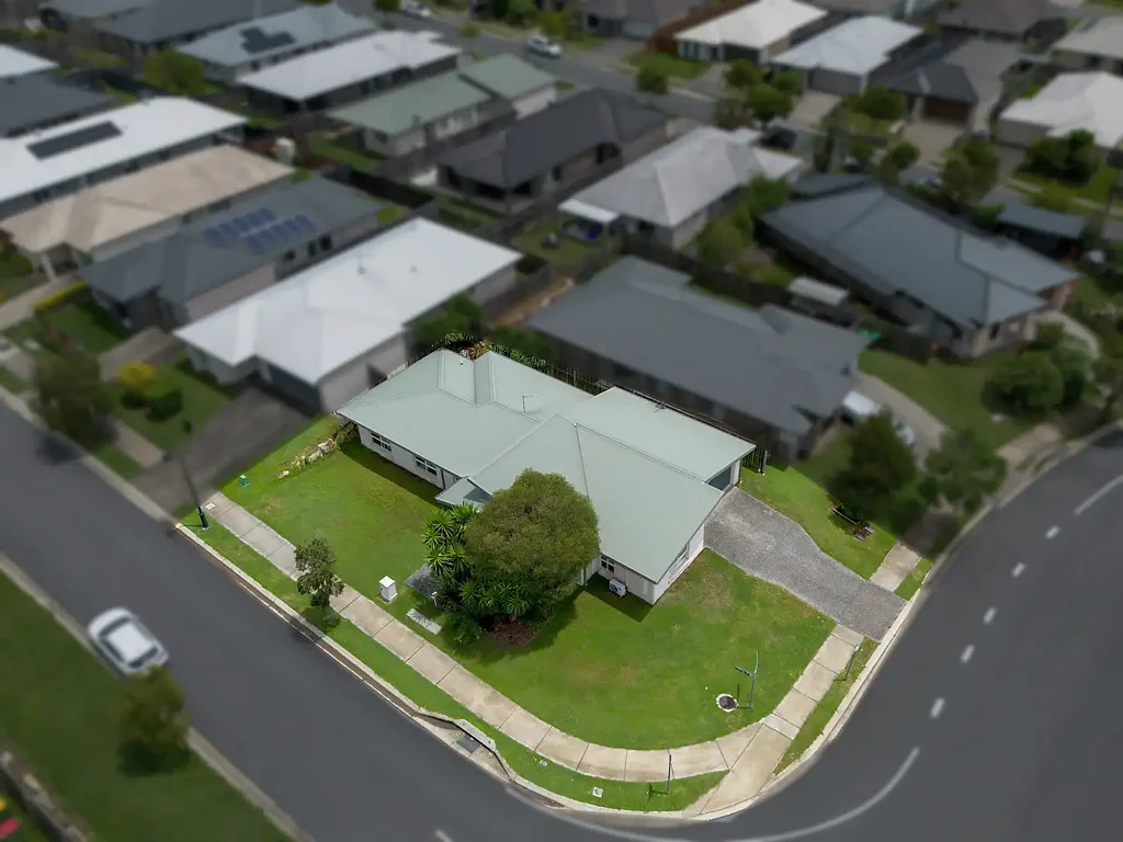 Deebing Heights 4 Slaapkamer Perfectly located - Well Maintained!