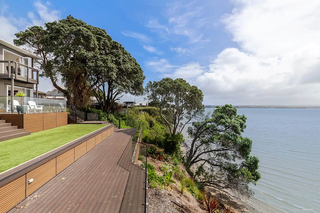 Clarks Beach 3房  Your Waterfront Escape. Close to the City!
