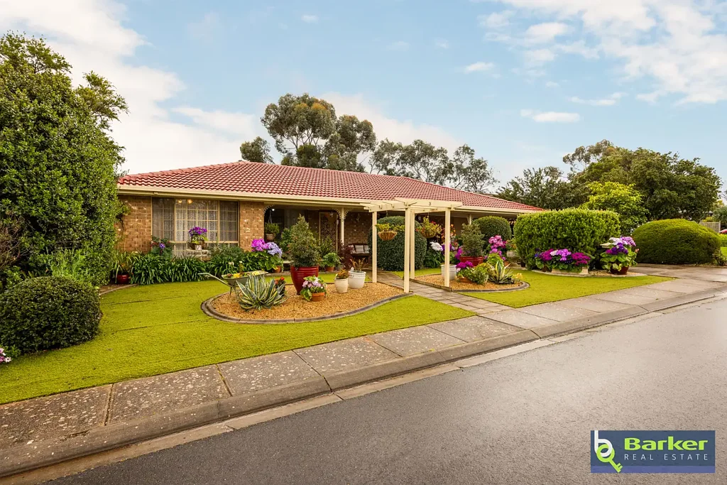 Gawler East 3Kwarto A Garden Lover's Delight on a Generous Block in a Peaceful Gawler East Setting