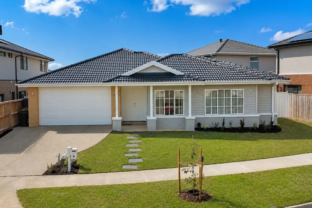 Werribee 5房 精湛工艺与尊贵品味相遇 - Harpley最受欢迎区域的定制豪宅 Where Craftsmanship Meets Prestige - A Custom-Built Sanctuary in Harpley's Most Sought-After Pocket