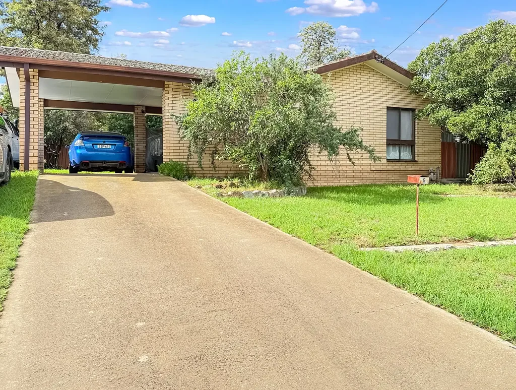 5 WIRILDA STREET, Leeton, NSW 2705