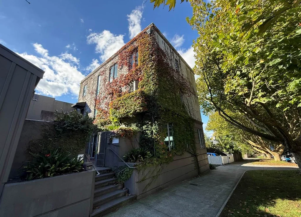 Ponsonby STUNNING PONSONBY OFFICES