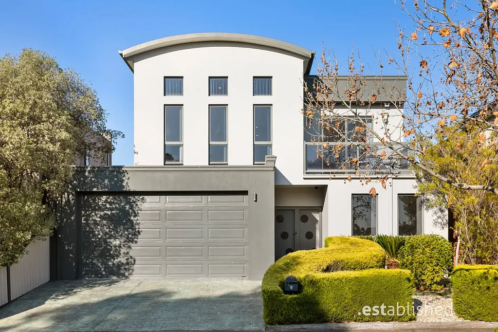 9 Hemsley Promenade, Point Cook, VIC 3030