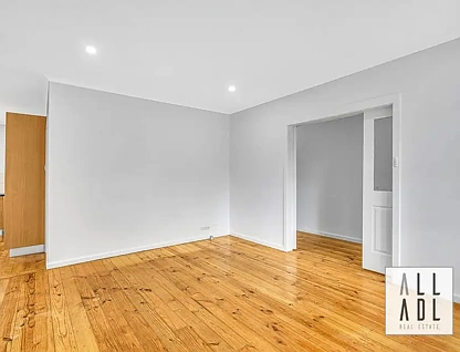 11 Carolan Crescent, Valley View, SA 5093, 5房, 2浴, House