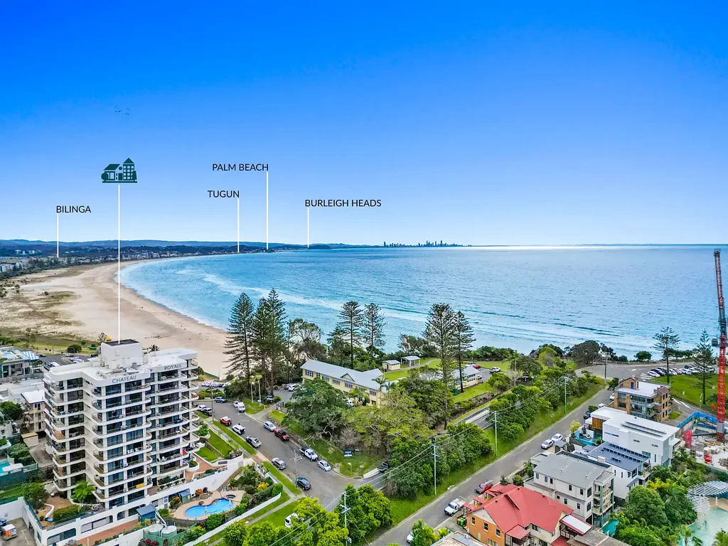 Coolangatta 3ਬੈੱਡਰੂਮ Generous 3-bedroom apartment located on top of Kirra Headland.