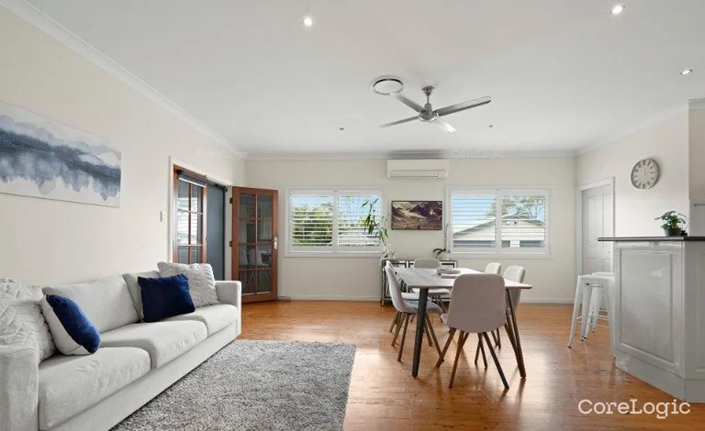 Spacious 5-Bedroom Family Home in the Heart of Toongabbie ? Perfect for Growing Families!