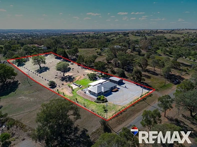 Junee 4房  Semi- Rural Living With Modern Comfort