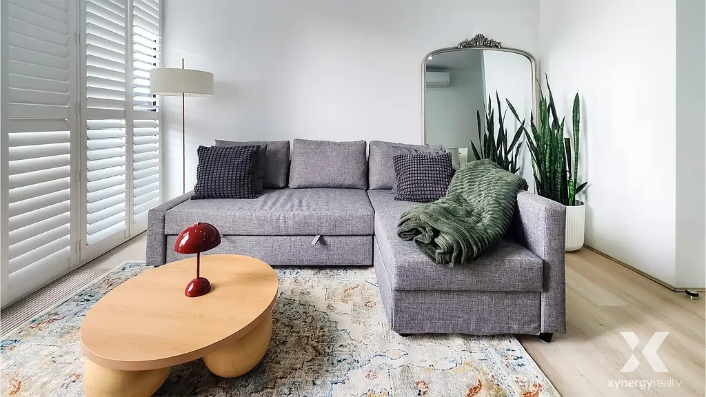 FULLY FURNISHED Sophisticated Residence in Prime South Yarra!