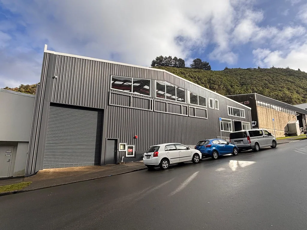 Ngauranga Premium Refurbished warehouse office combo