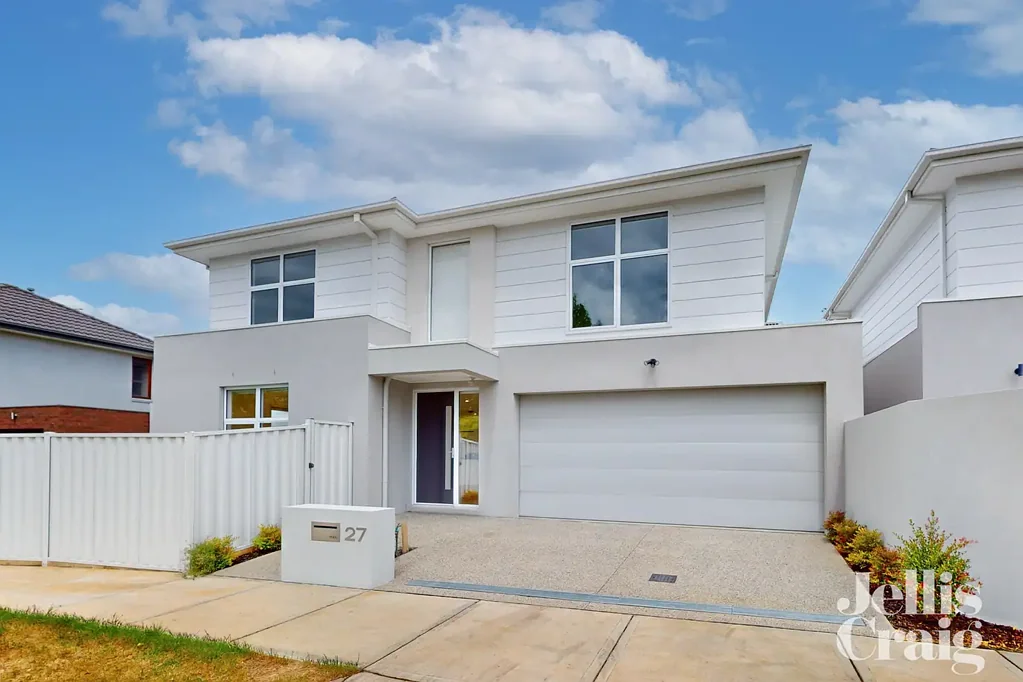 Brand New 4-Bedroom Home in the Heart of Ormond
