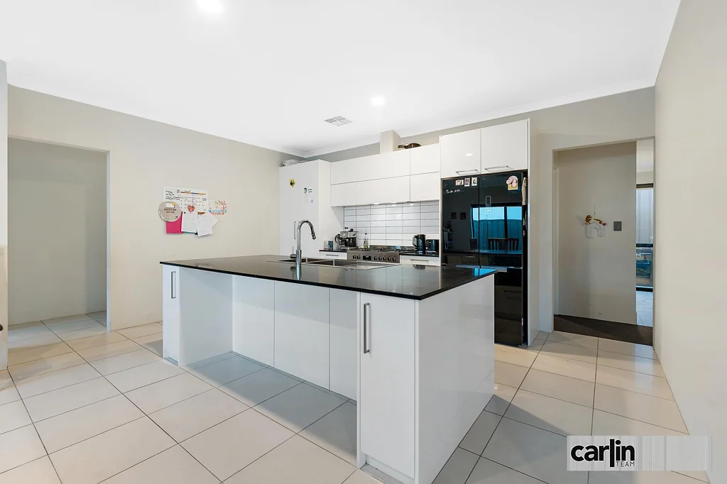 12 Hinckley Street, Parmelia, WA 6167