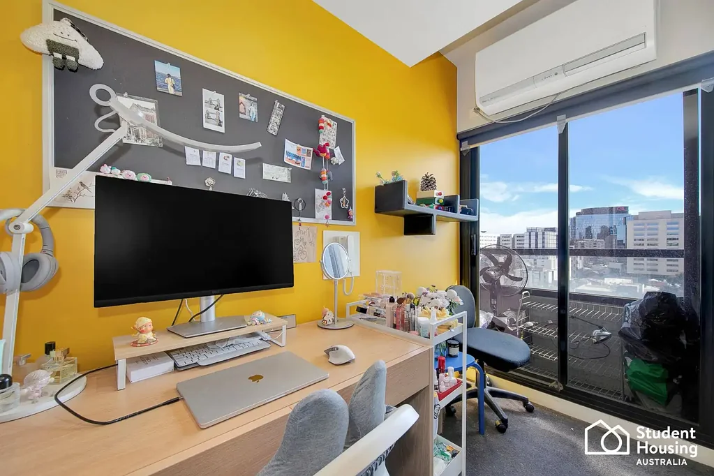 817/131 Pelham Street, Carlton, VIC 3053