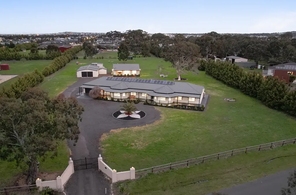 20 Cranesbill Lane, Mickleham, VIC 3064