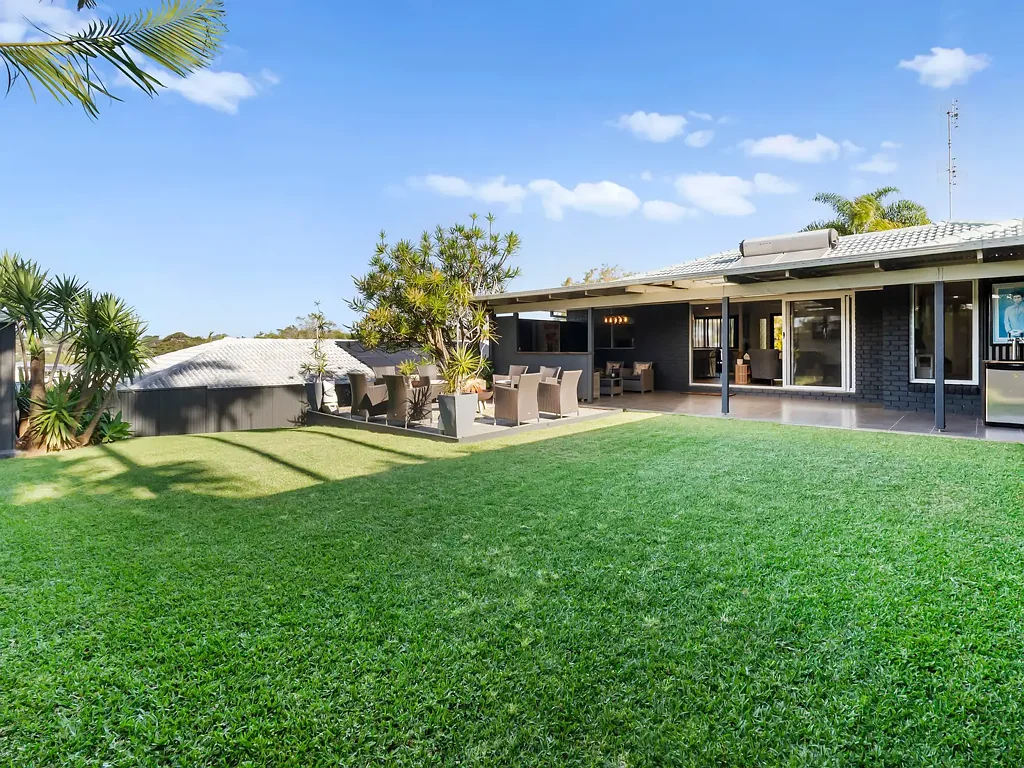 Banora Point 3房  Single-Level Family Home in the Heart of Banora Point