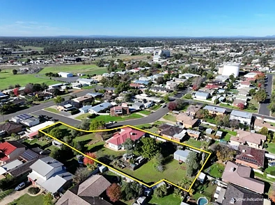 Forbes 5chambre Ray White Forbes - (02) 6851 1411