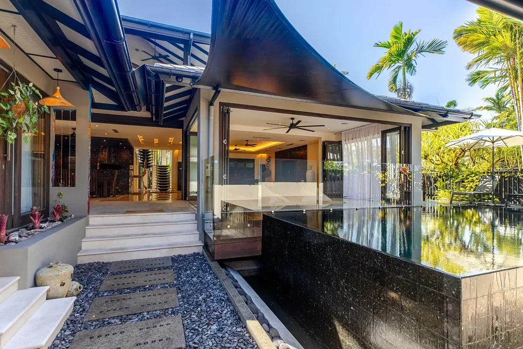Port Douglas 4कमरा Luxury Pavilion Estate in Exclusive Beachfront Mirage