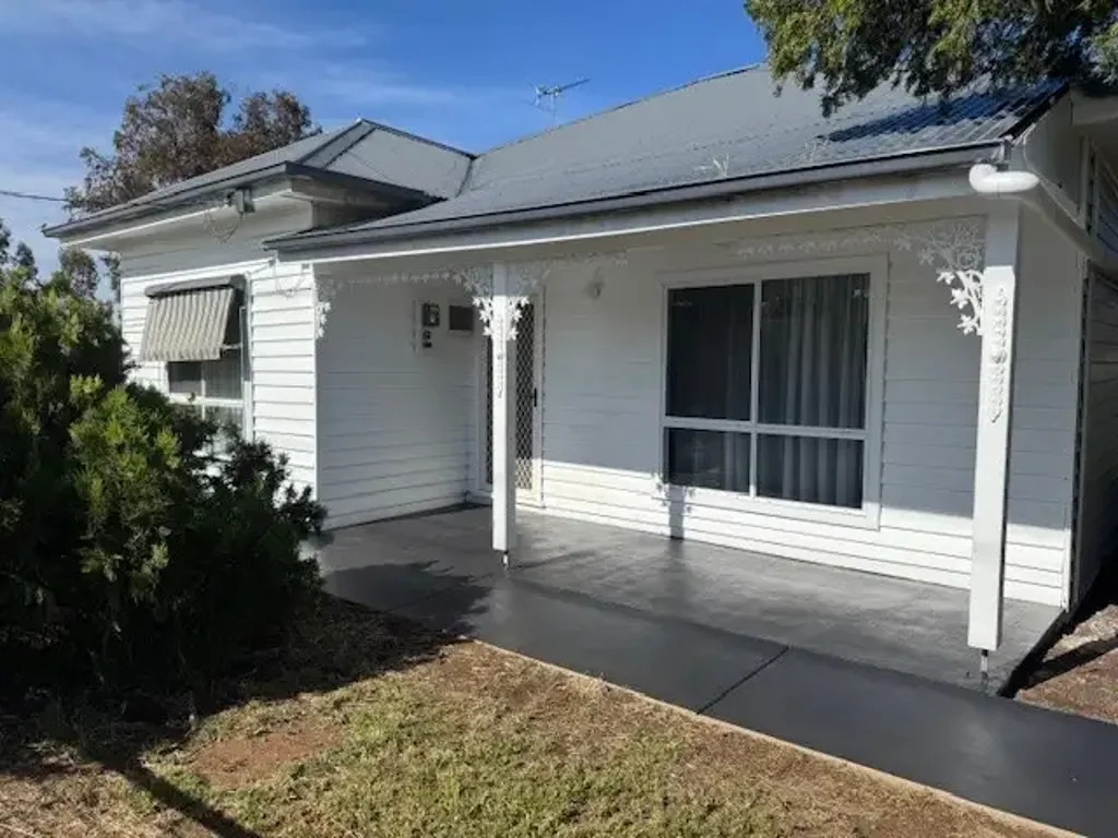 27 Clifton Street, Charlton, VIC 3525