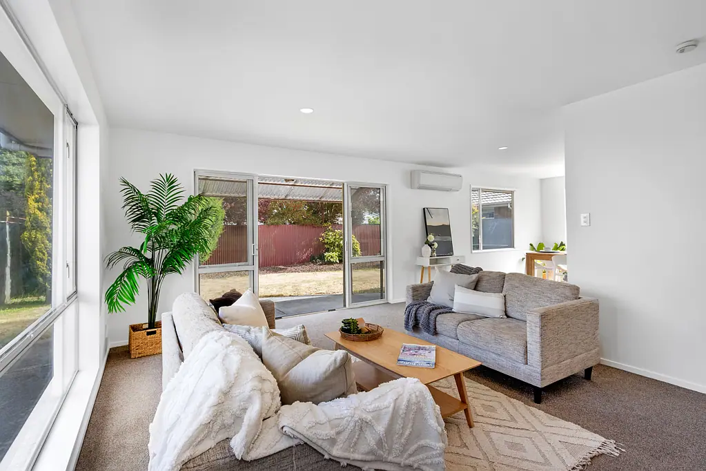 2/20 Studholme Street, Somerfield, Canterbury