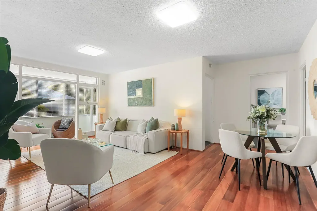 Kingsford 2Zimmer PRIME LOCATION OPPORTUNITY