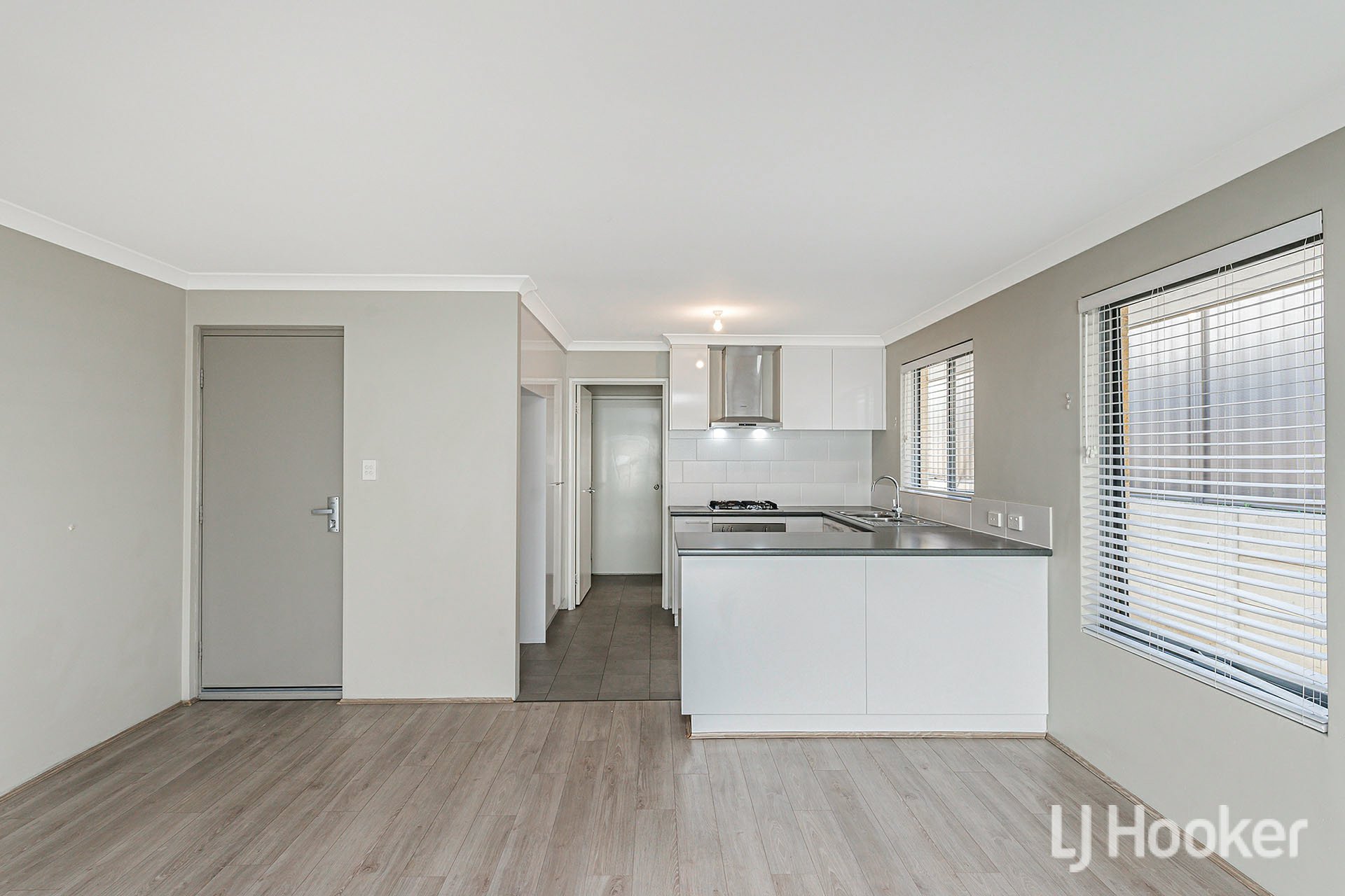 UNIT 4 65 EYNESFORD ST, GOSNELLS WA 6110, 0 Kuwarto, 0 Banyo, House