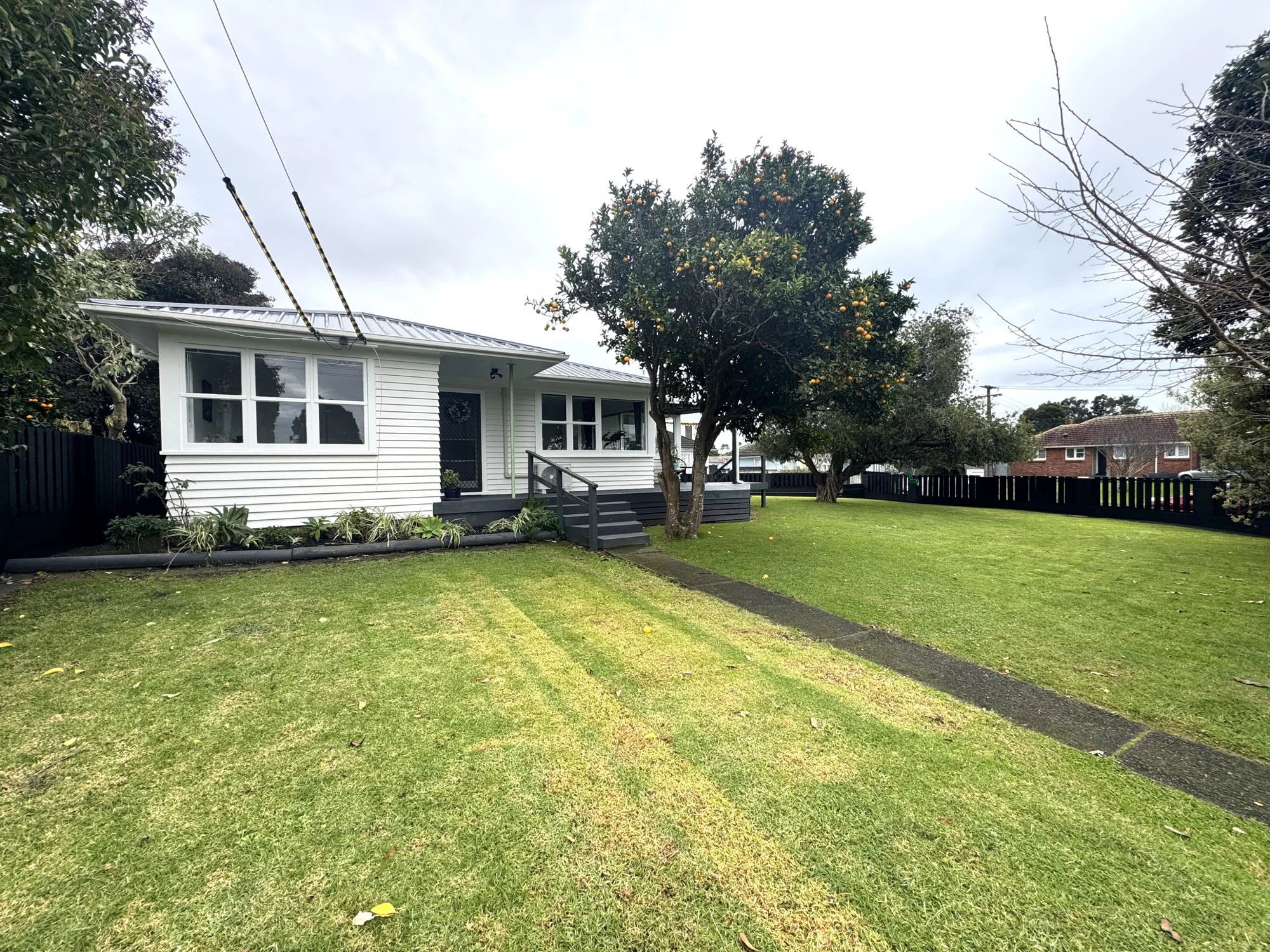 Otara 3ห้องนอน Sun Filled Home With Easy Indoor Outdoor Living