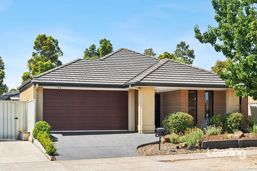 22 Carisbrook Street, Caroline Springs, VIC 3023
