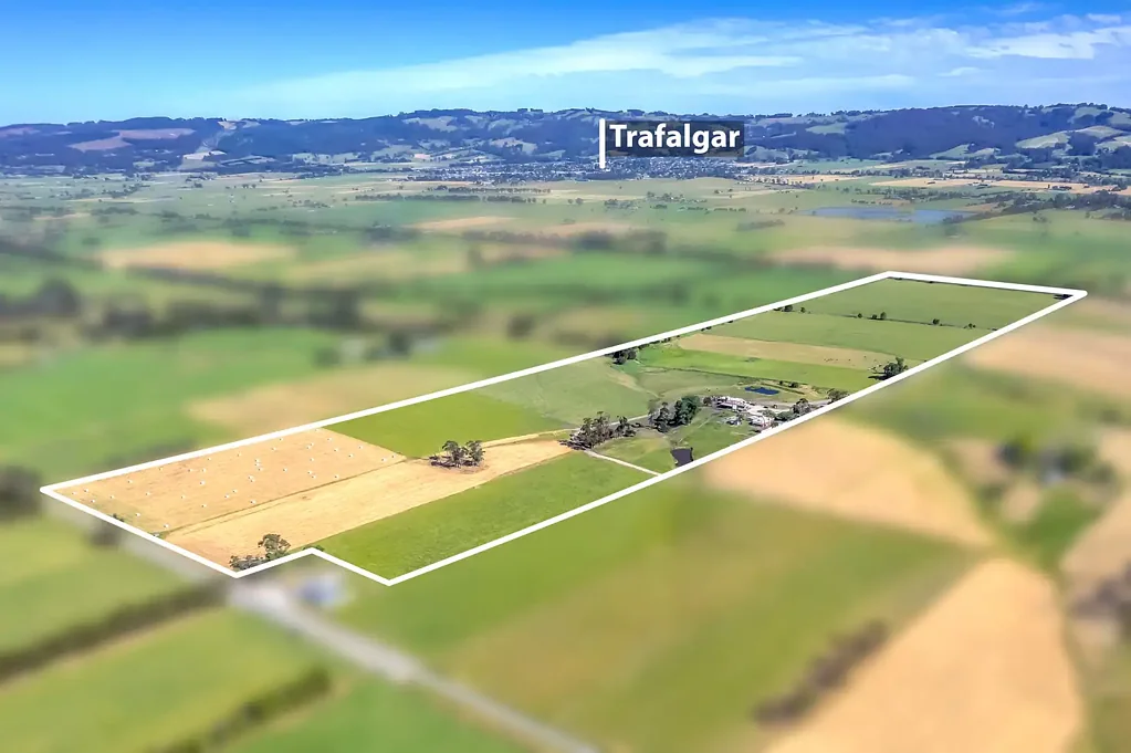 Trafalgar  A Tightly Held 90-Acre Dairy Operation with Iconic Views