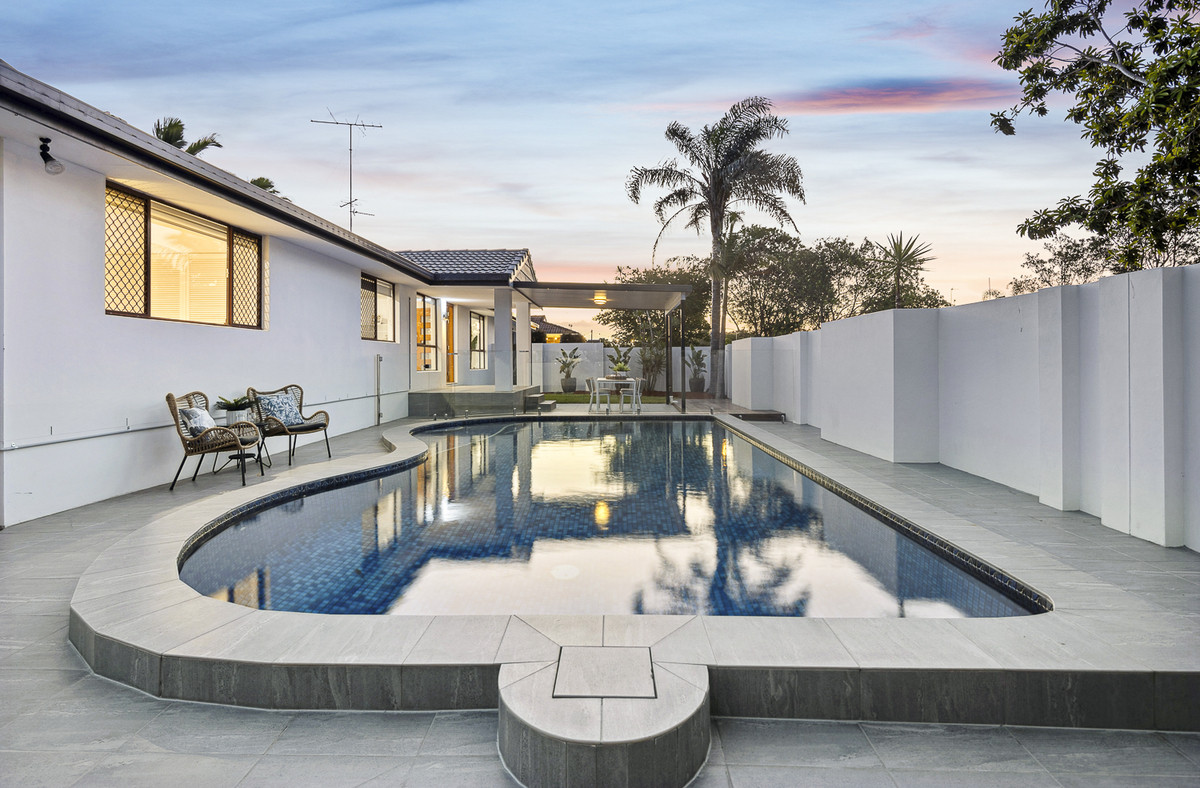 2 WAGTAIL CT, BURLEIGH WATERS QLD 4220, 0 ห้องนอน, 0 ห้องน้ำ, House