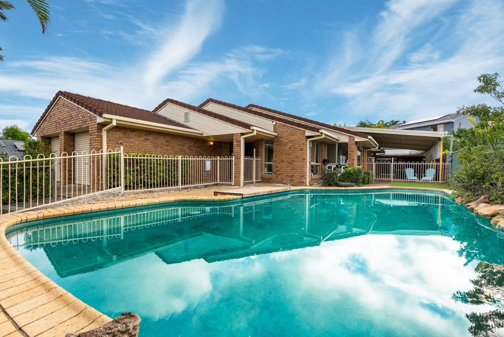 10 Edwards Drive, Albany Creek, QLD 4035