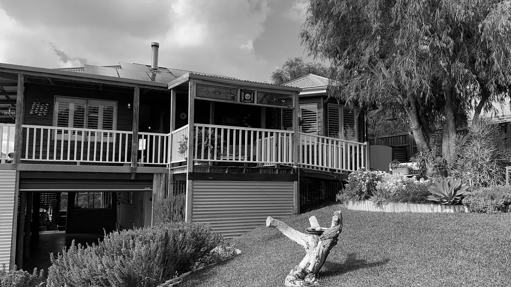 Preston Beach 2ห้องนอน Under Offer by HARCOURTS Mandurah - Tina Whitman