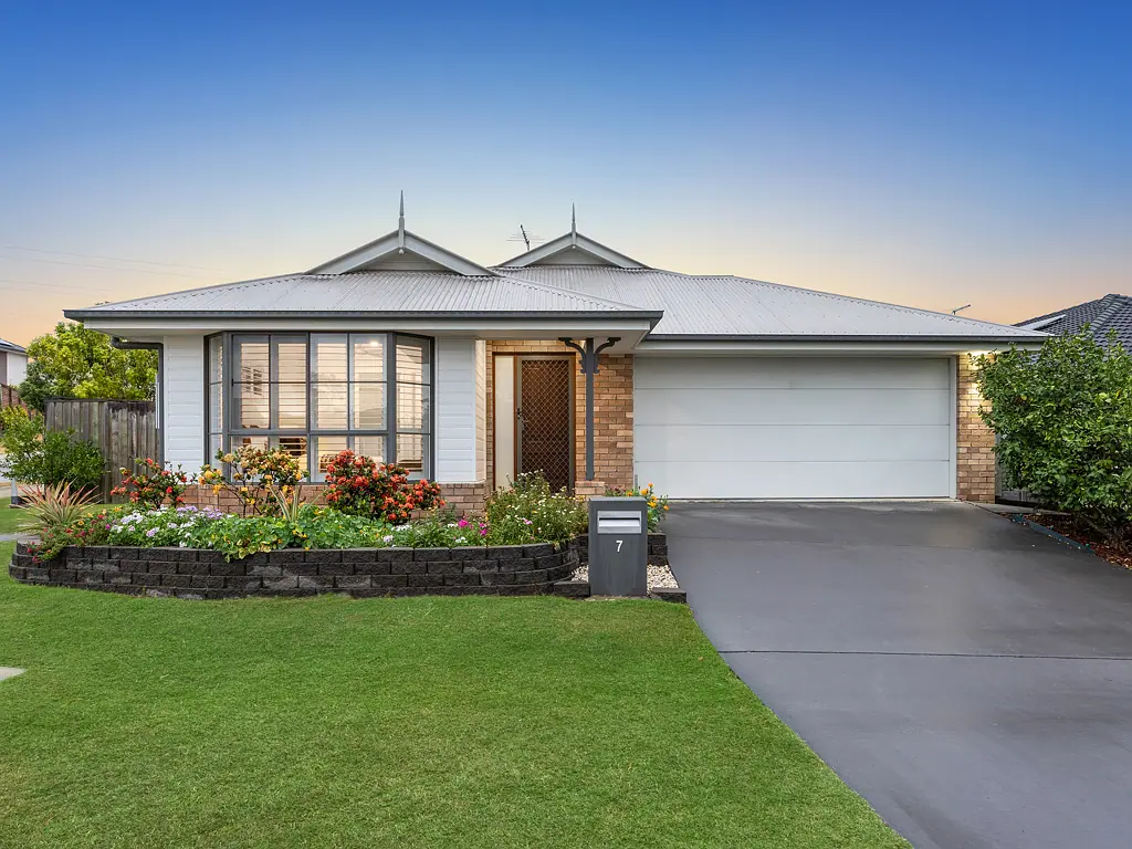 7 Daniell Close, Ripley, QLD 4306
